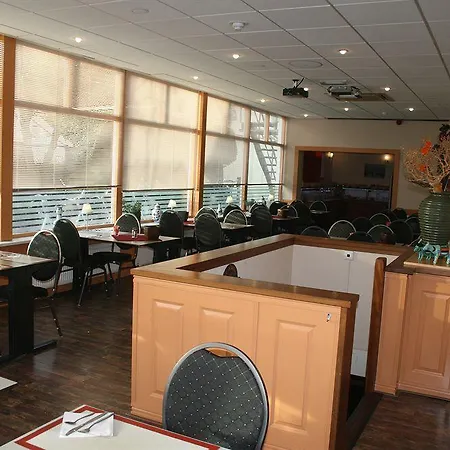 ツォルン ダンルスト ホテル 3*